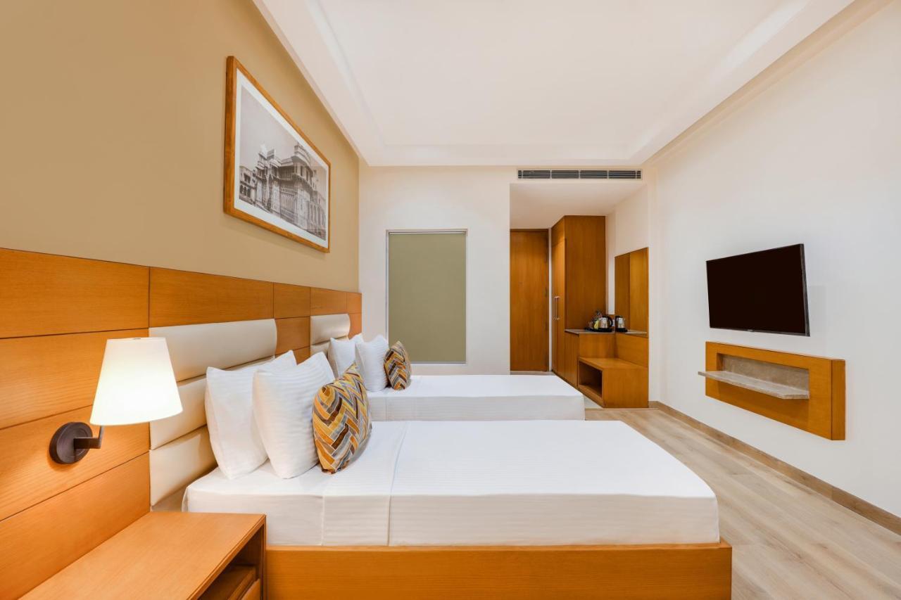 Lemon Tree Hotel Agra Shikohabad 외부 사진