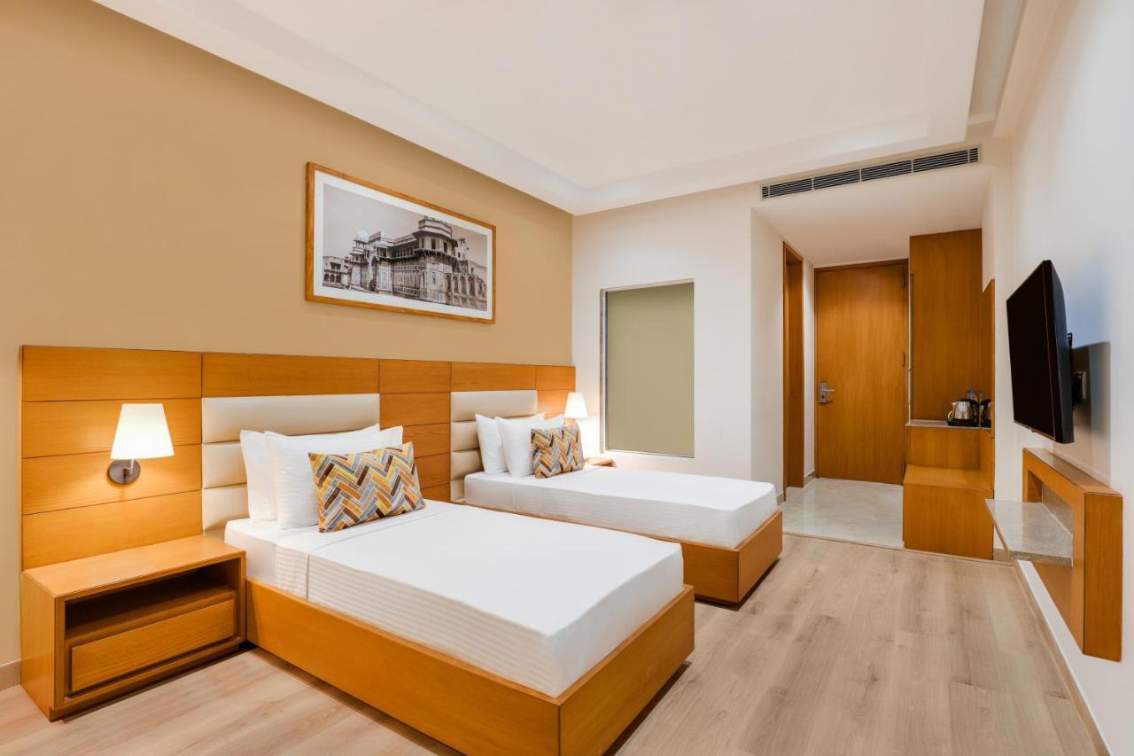Lemon Tree Hotel Agra Shikohabad 외부 사진