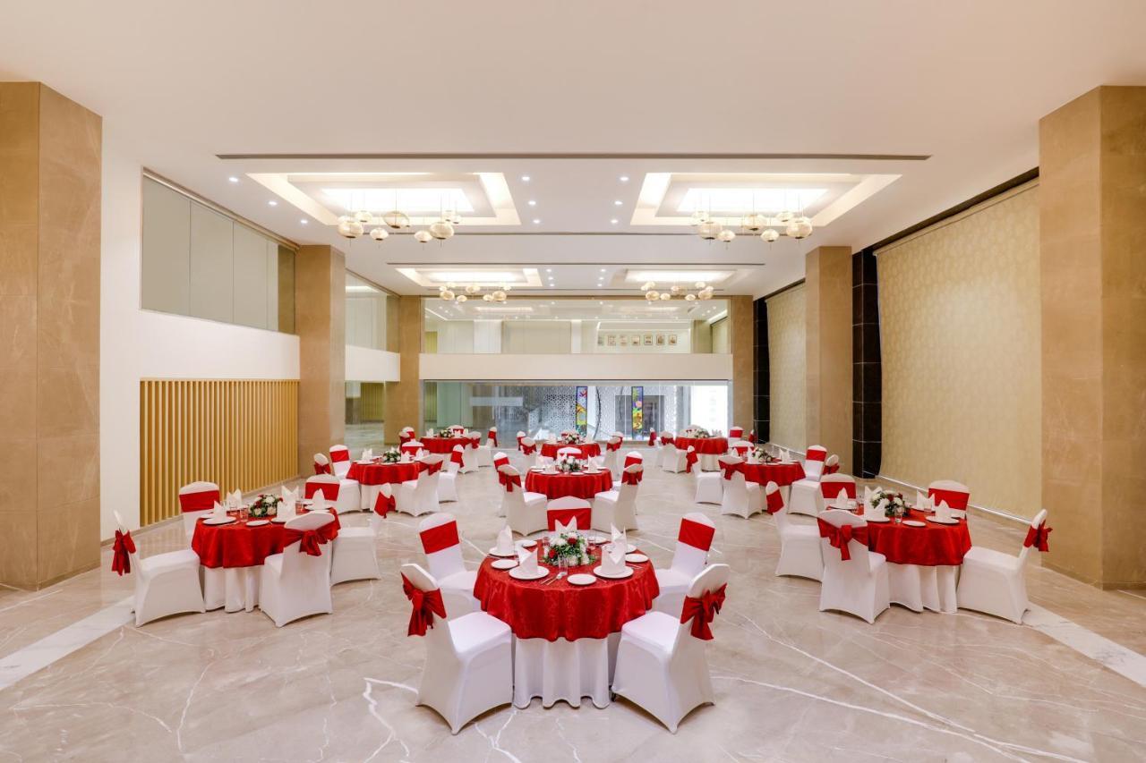 Lemon Tree Hotel Agra Shikohabad 외부 사진